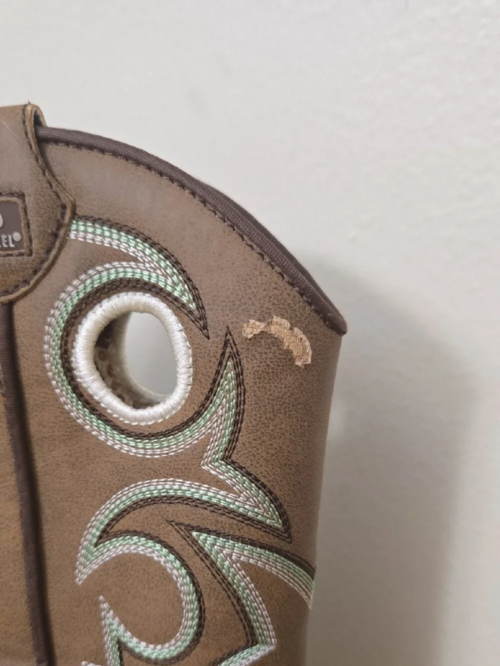 Youth Cowboy Boots, Size 13. Preowned.
